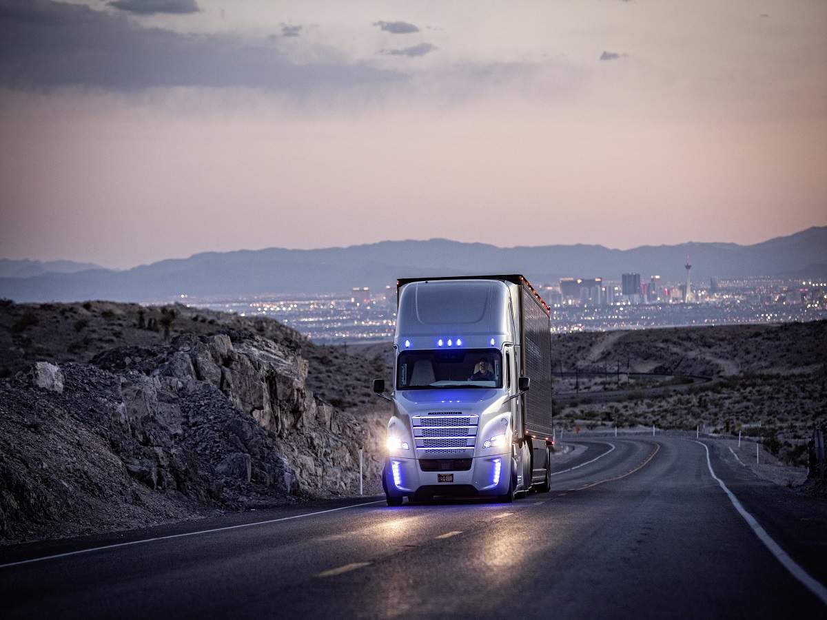 Daimler Trucks Establishes Global Automated Driving Technology Group