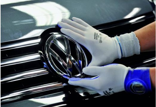 Volkswagen considers to build a new car in the new electric vehicle factory in the United States
