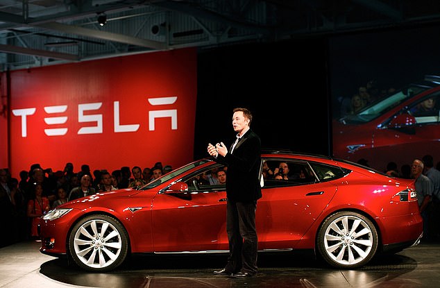 Tesla Model 3 enters the European and Chinese markets. It is expected to be delivered in February
